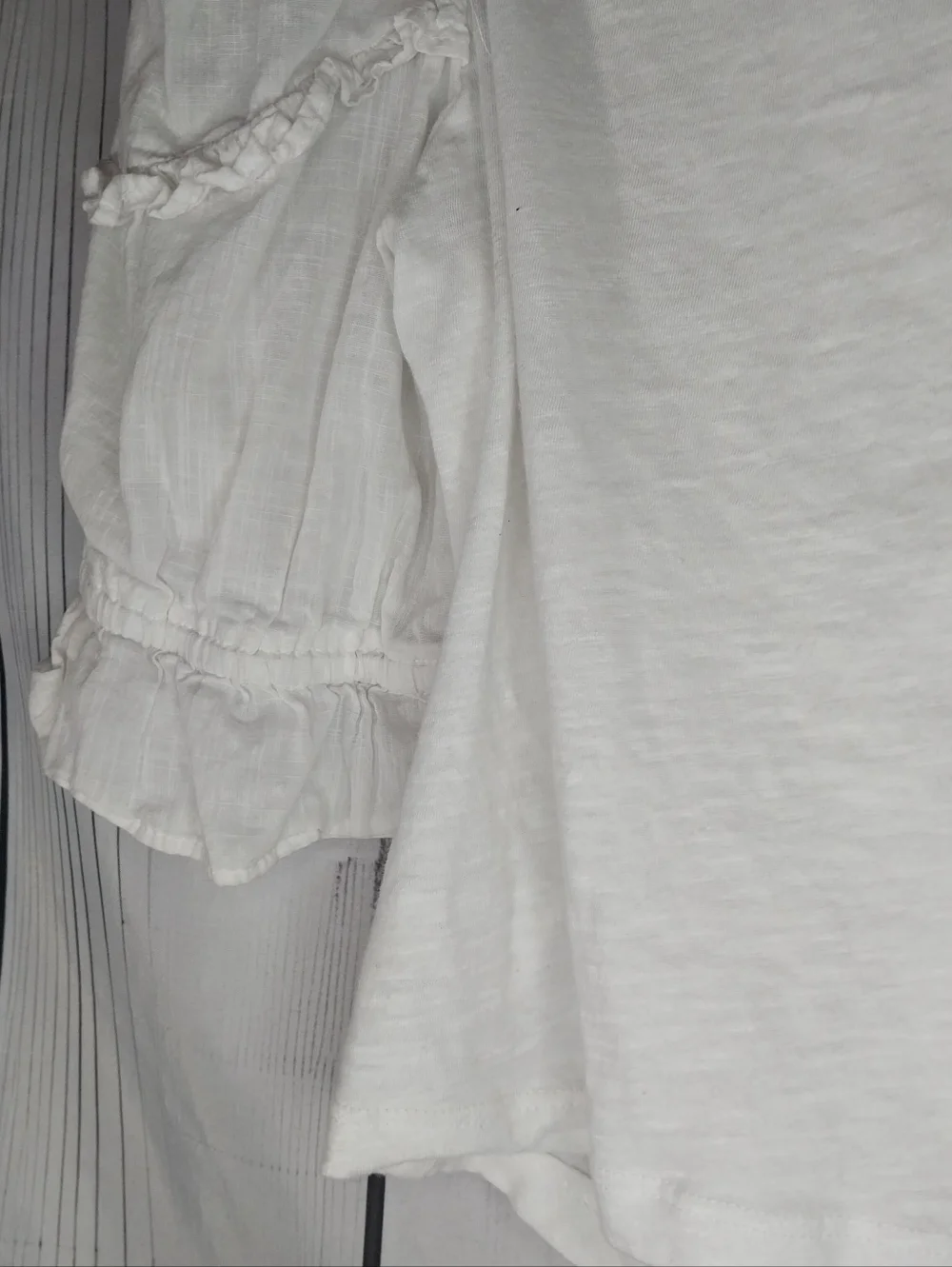 Anthropologie White Ruched V-Neck Puff Sleeve Peasant Boho 100% Cotton Top